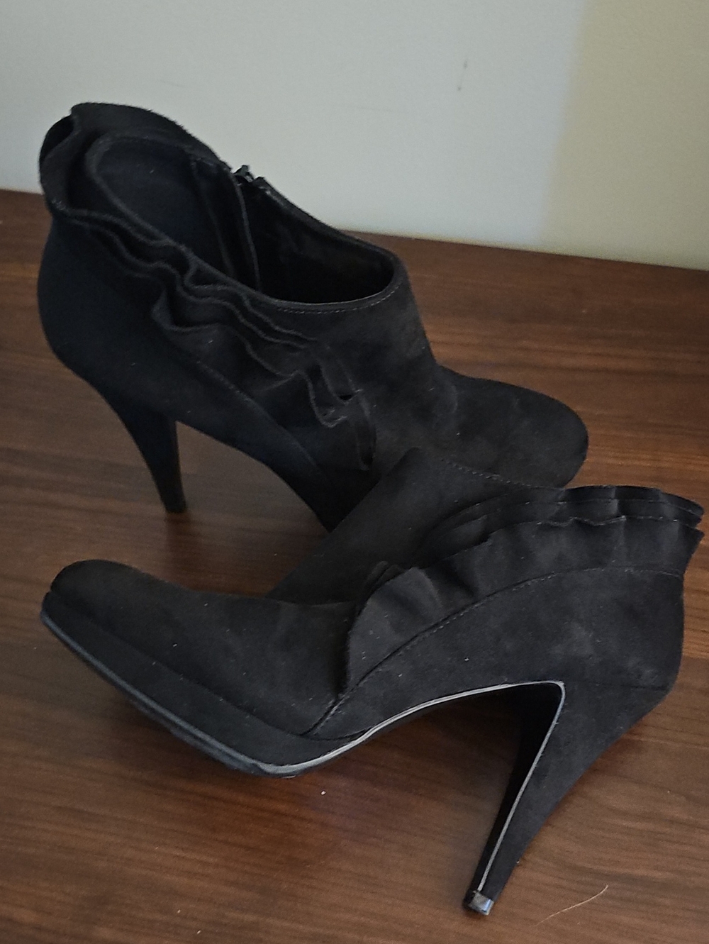 Black Ruffle Ankle Booties - Women's High Heel Fashion